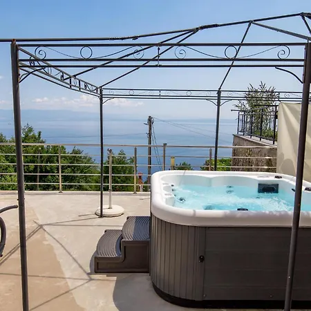 Appartamento Stunning In Mošćenička Draga