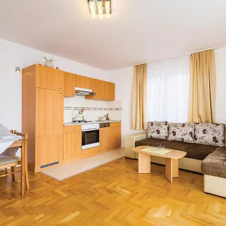 Cozy In Mošćenička Draga